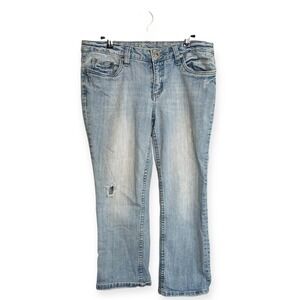Refuge Light Wash Denim Jeans Womens Size 9‎ Distressed Cropped Casual